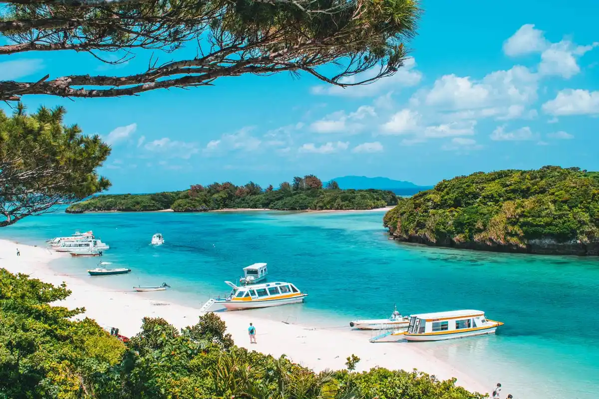 Kabira Bay in Ishigaki Island (Okinawa), Japan.